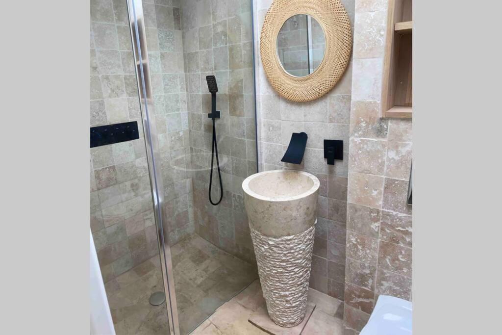L'Entrenous Apartment Charmes  Екстериор снимка